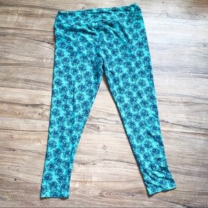 Lularoe leggings fit size 18-24